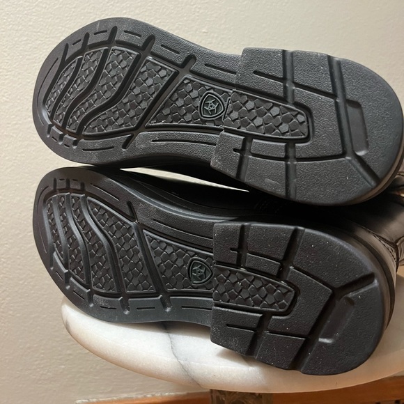 Women's Ariat Wythburn II Sherpa Waterproof Boot - Picture 7 of 13